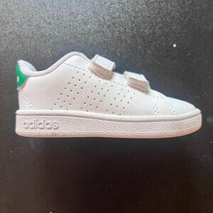 Adidas Advantage Toddler Cloud White shoes - Size 4